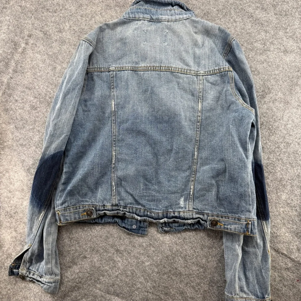 dELiA*s Denim Jacket Womens L Blue Patchwork Distressed Trucker Jean Jacket - Picture 7 of 16